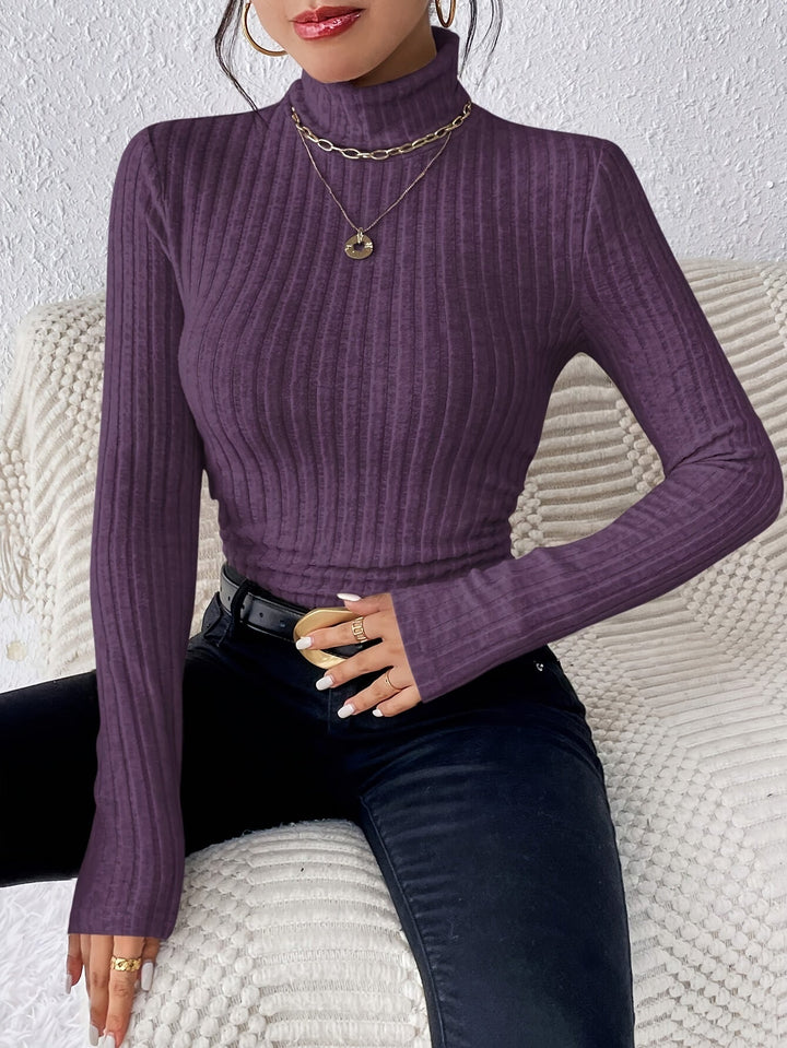 Cloe | Classic Turtleneck