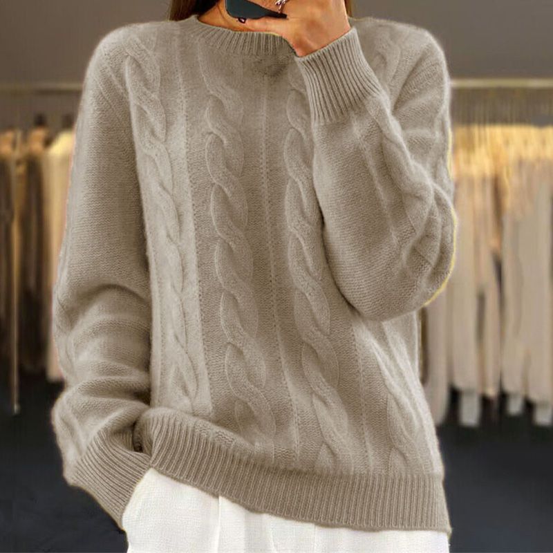 Lucy - Warm knitted sweater